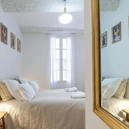 Chez Collette - Luxury In The Old Niza